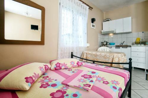 Kiriakos Apartments