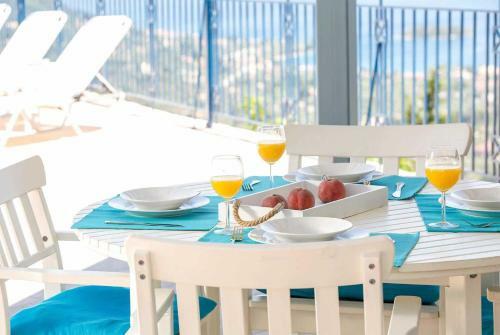 Neochori Villa Sleeps 4 Air Con Wifi