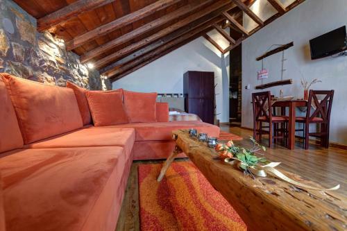 Apartamentos Remos Villas