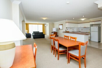 Aparthotel Springwood Tower Apartment Hotel