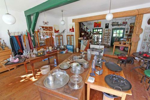 Hostal Gaestehaus Lehsten See 8720