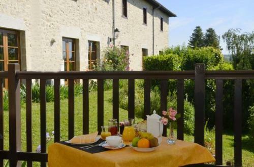 Hotel Auberge La Source - Logis H�tels