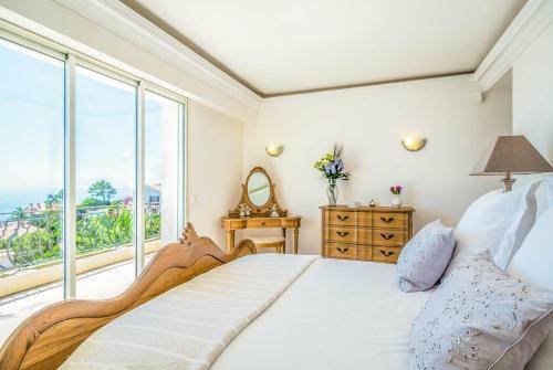 Espero-pax Villa Sleeps 8 Air Con Wifi