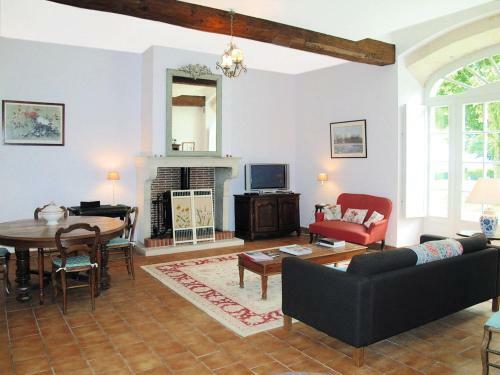 Holiday Home Chalay (sqt200)
