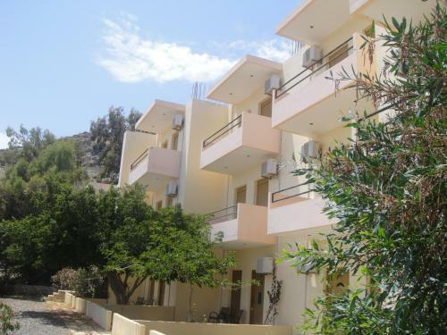 Sfinias Apartments