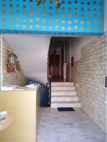 85 M� Apartments New Panorama (under New Management)
