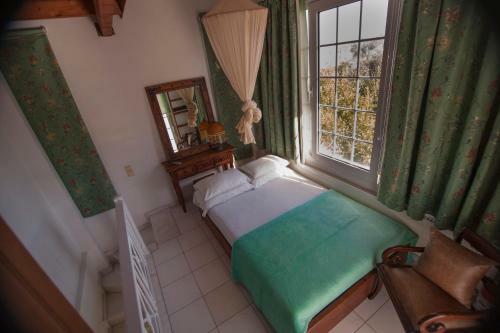 Hostal Nicolas Village Club