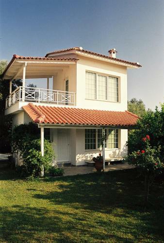Hostal Nicolas Village Club