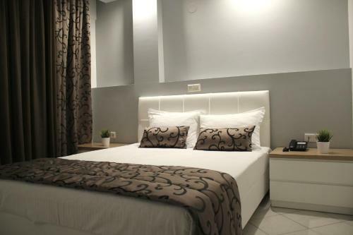 Zeus Hotel