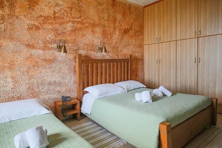 Faris Hotel