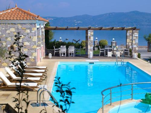 Aeolis Apartments & Studios
