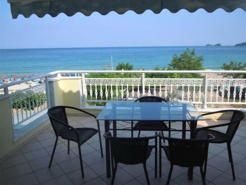 Beachfront Apartment Katerina