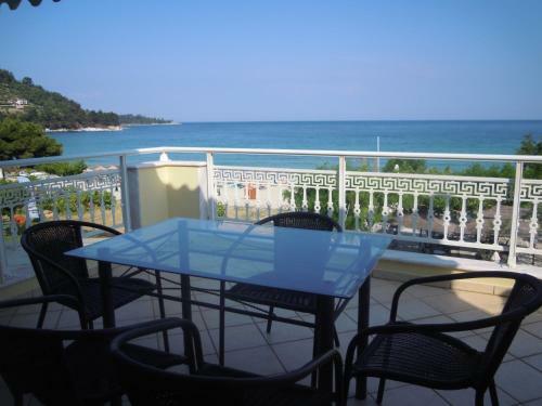 Beachfront Apartment Katerina