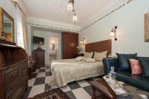 Enavlion Hotel