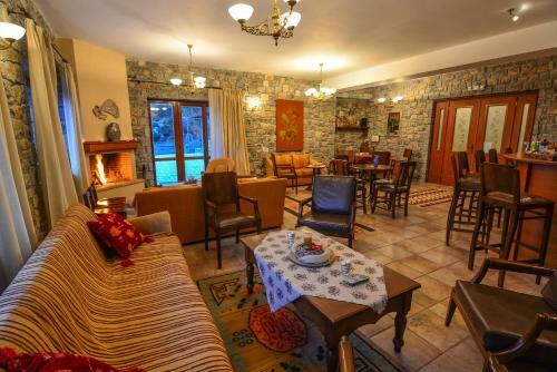 Hotel Karyatis Resort