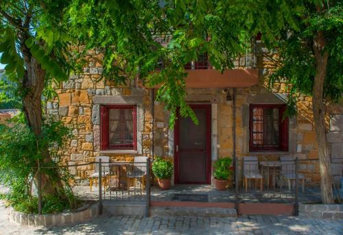 Apartamento Lively Studios At Varos Square