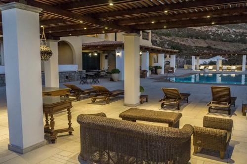 Kasteli Villas