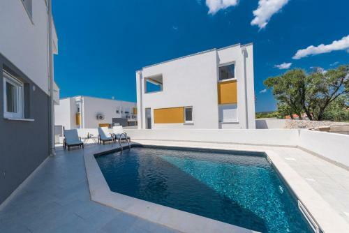 Apartamento Merima 1 Luxury Ap With A Pool