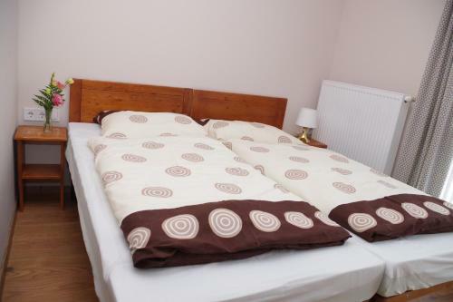Bed & Breakfast T�lgyfa Fogad�