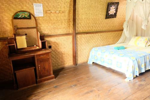 Hotel Kerti Beach Bungalow And Restaurant