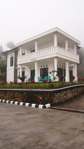 Villa Griya Wira Karya