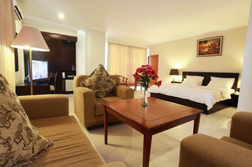 Plaza Hotel Tegal