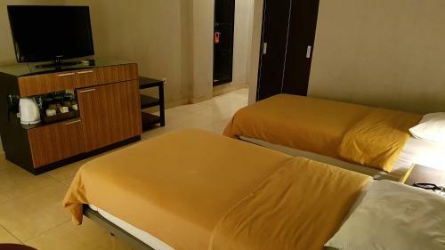 Crown Hotel