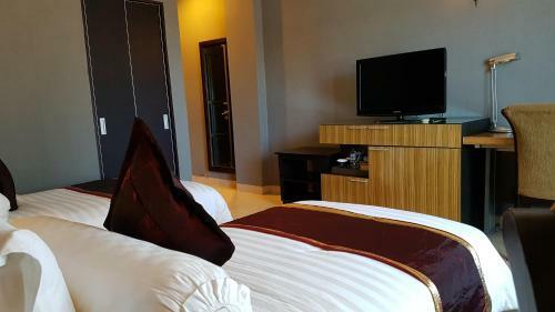 Crown Hotel