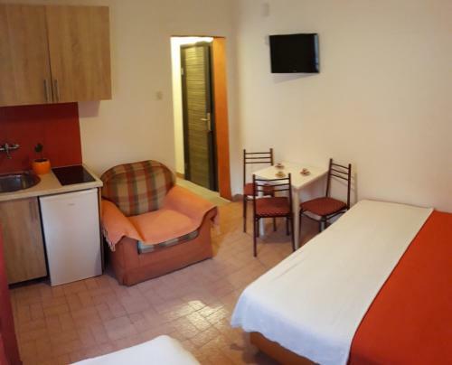 Hostal Apartments And Rooms Sky
