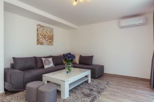 Apartments Monte Re