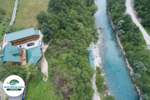 Hostal Rafting Blue River Tara