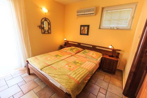 Hostal Damonte ? Apartments And Rooms