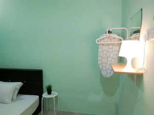 Hostal Anggun Beach Guest House