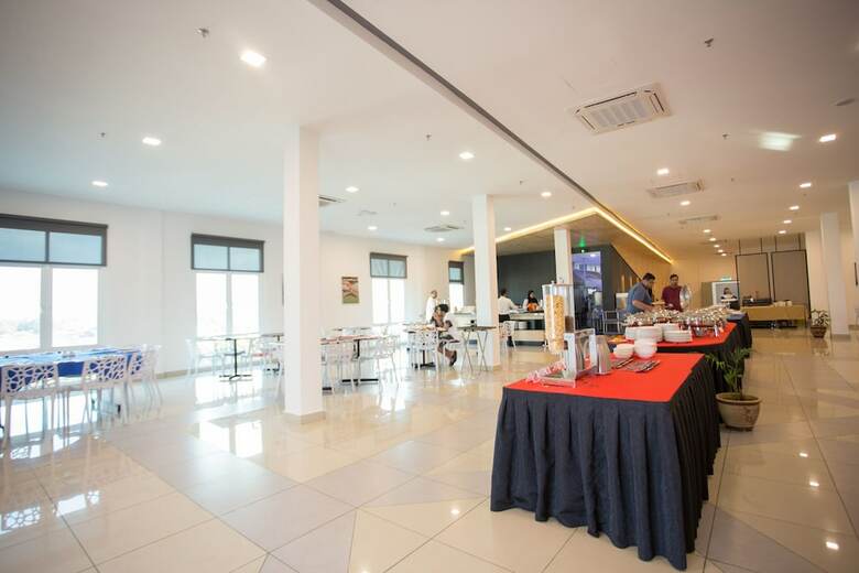 Adya Hotel Chenang