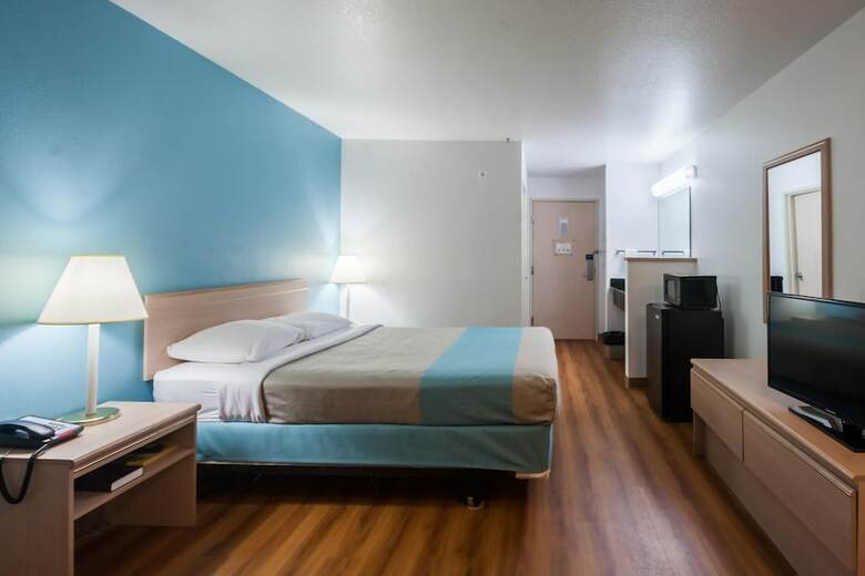 Hotel Motel 6 Seaside