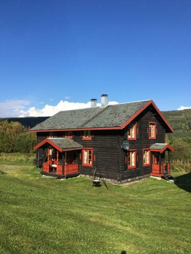 Stor Flott T�mmer Hytte