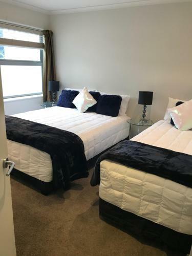 Oxley's Family Apartment
