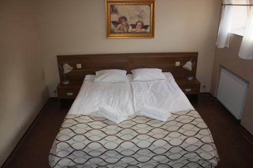 Paria Hotel