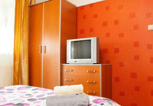 Rosuites - City Central Apartments