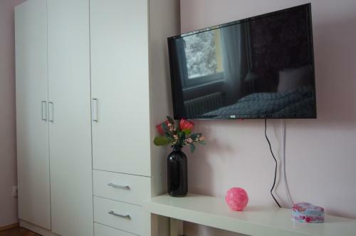 Avenue Crystal Apartment