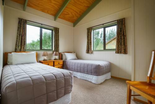 Longbourne Lodge Motel