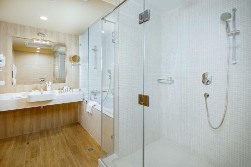 Primorie Grand Resort Hotel
