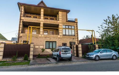 Hostal Guest House On Lermontova 48