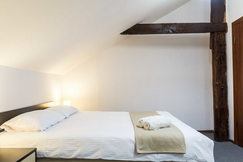 Makarov Hostel