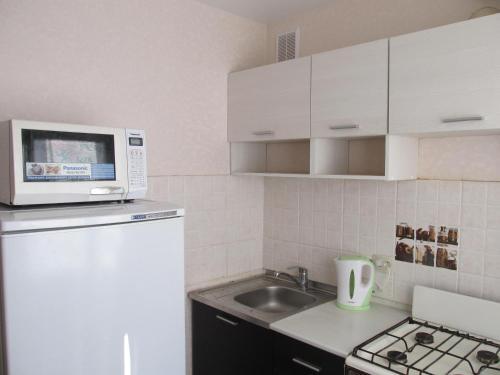 Apartment On Surikova 14