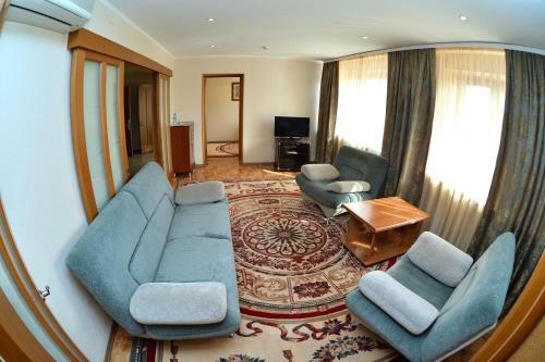 Novokuznetskaya Hotel