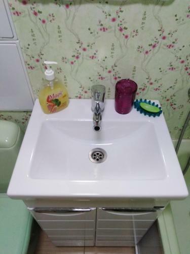 Apartment Near Lopatinsky Garden, Center