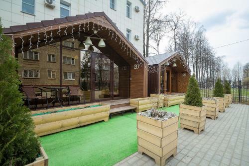 City Hotel