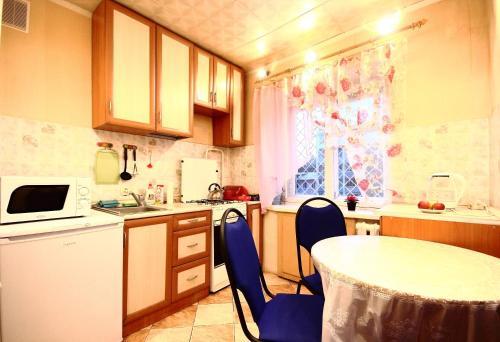 Apartment On Dargomyzhskogo 20