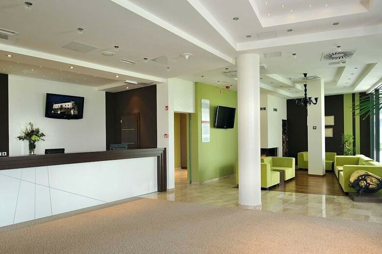 Lambergh Chateau & Hotel
